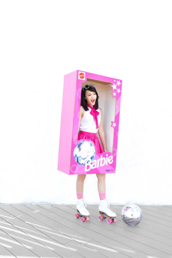 » DIY Roller Disco Barbie Halloween Costume