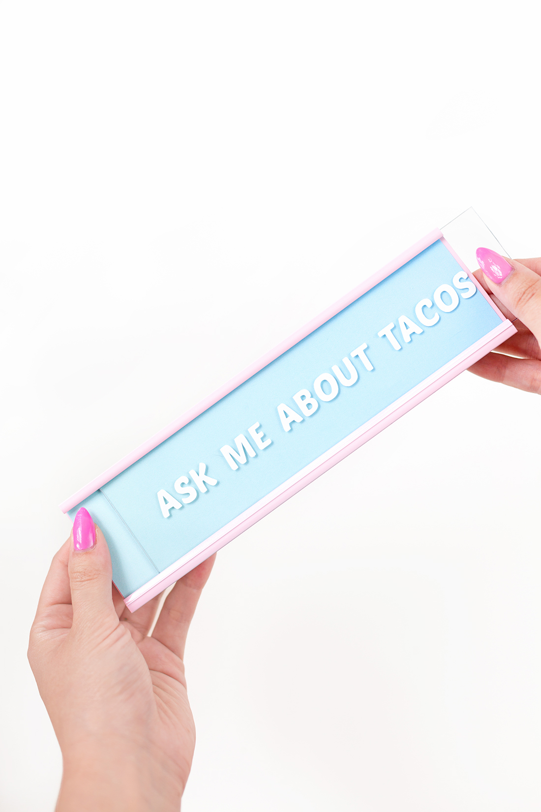  DIY Back To School Desk Nameplates